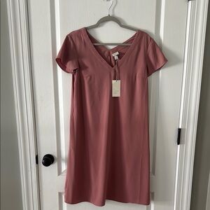 Minimalist Elegant Pink V-Neck Dress